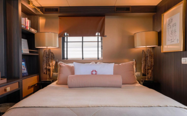 Custom Built 65 | Goldfinger