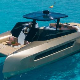 Custom Built 39 | Moneypenny