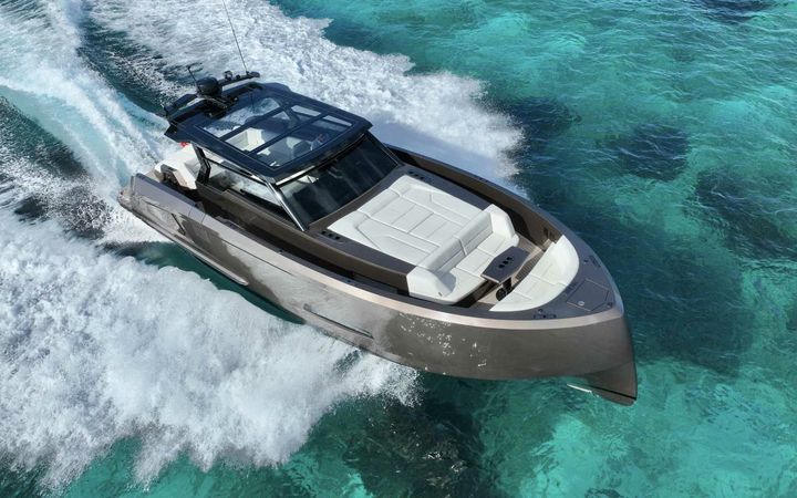 Vanquish VQ45 | Time