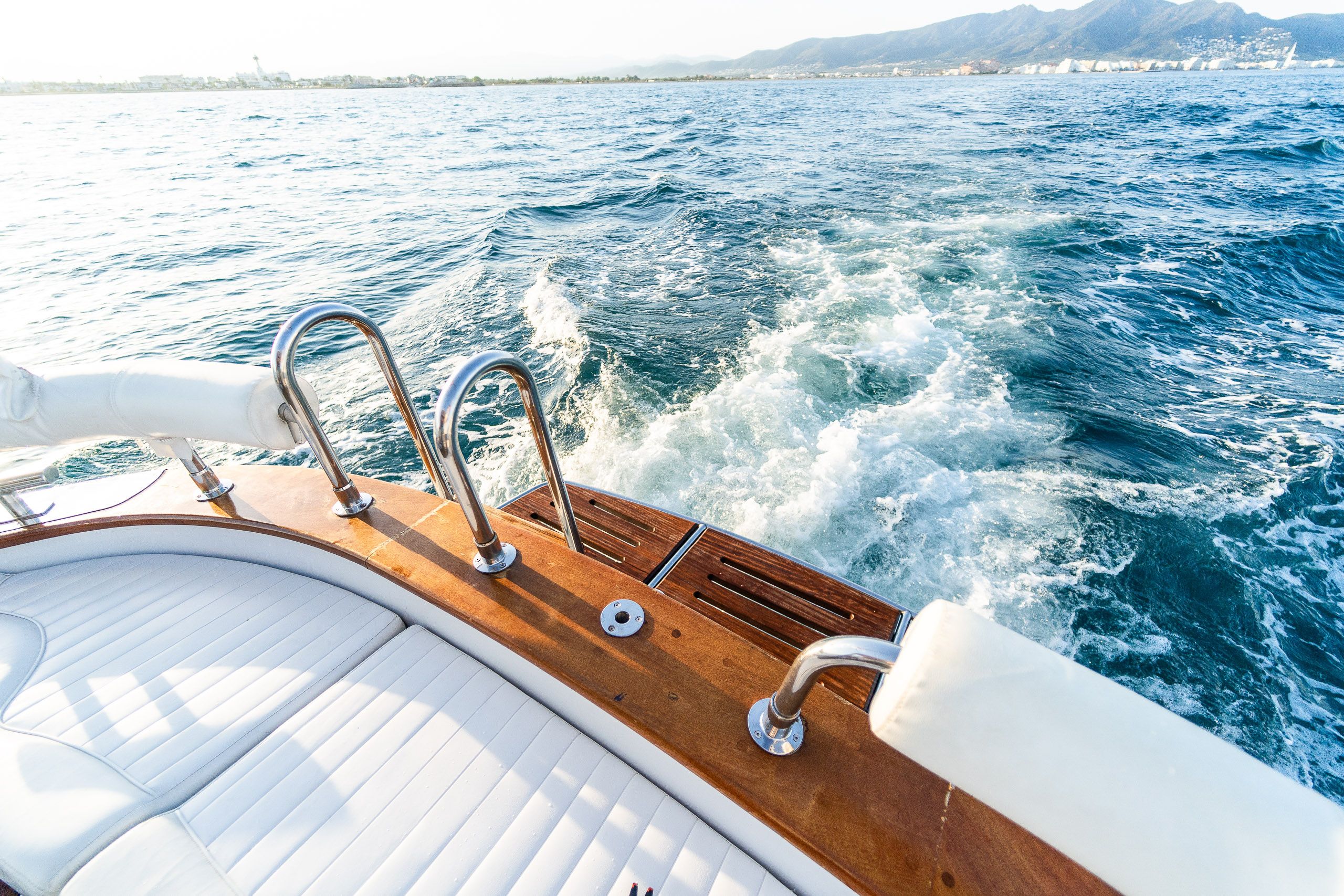 Fratelli Aprea 32 | Intrepid