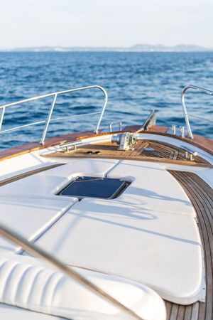 Fratelli Aprea 32 | Intrepid