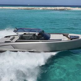 Vanquish VQ52 | Casa Atlantis