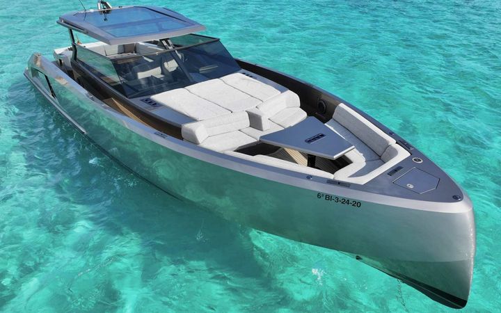 Vanquish VQ52 | Casa Atlantis