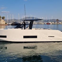 De Antonio D42 Open | Cajuma