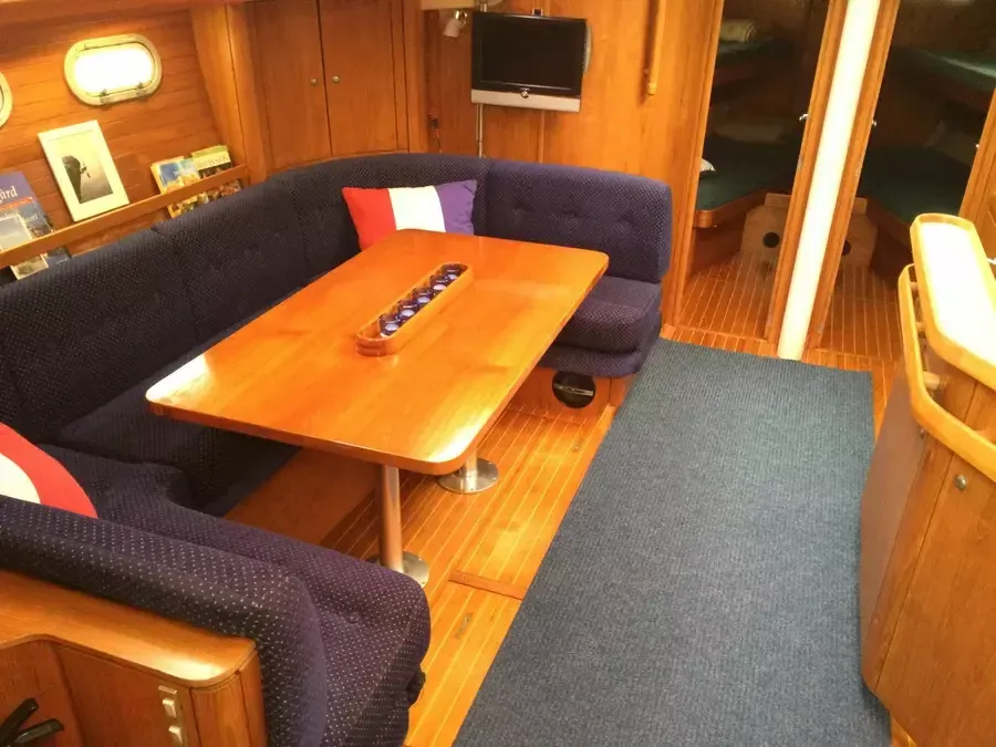 Jeanneau 51 | Log Out 3