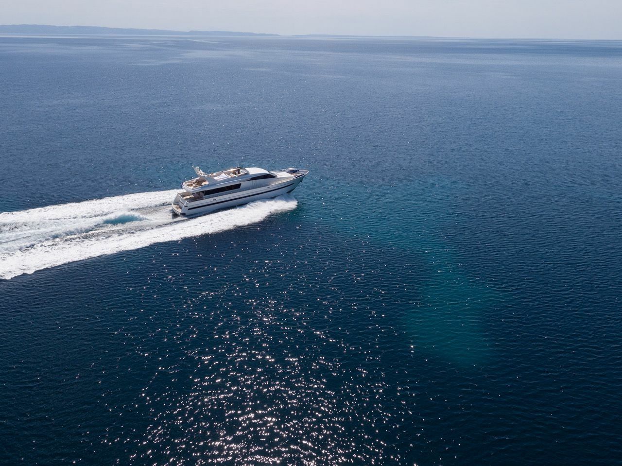 Sanlorenzo 82 | White Bird