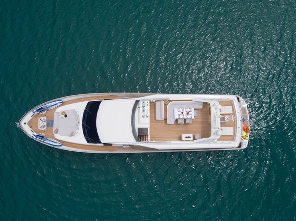 Sanlorenzo 82 | White Bird