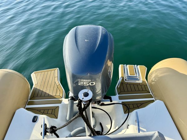 Zodiac Medline 750 | Azimut