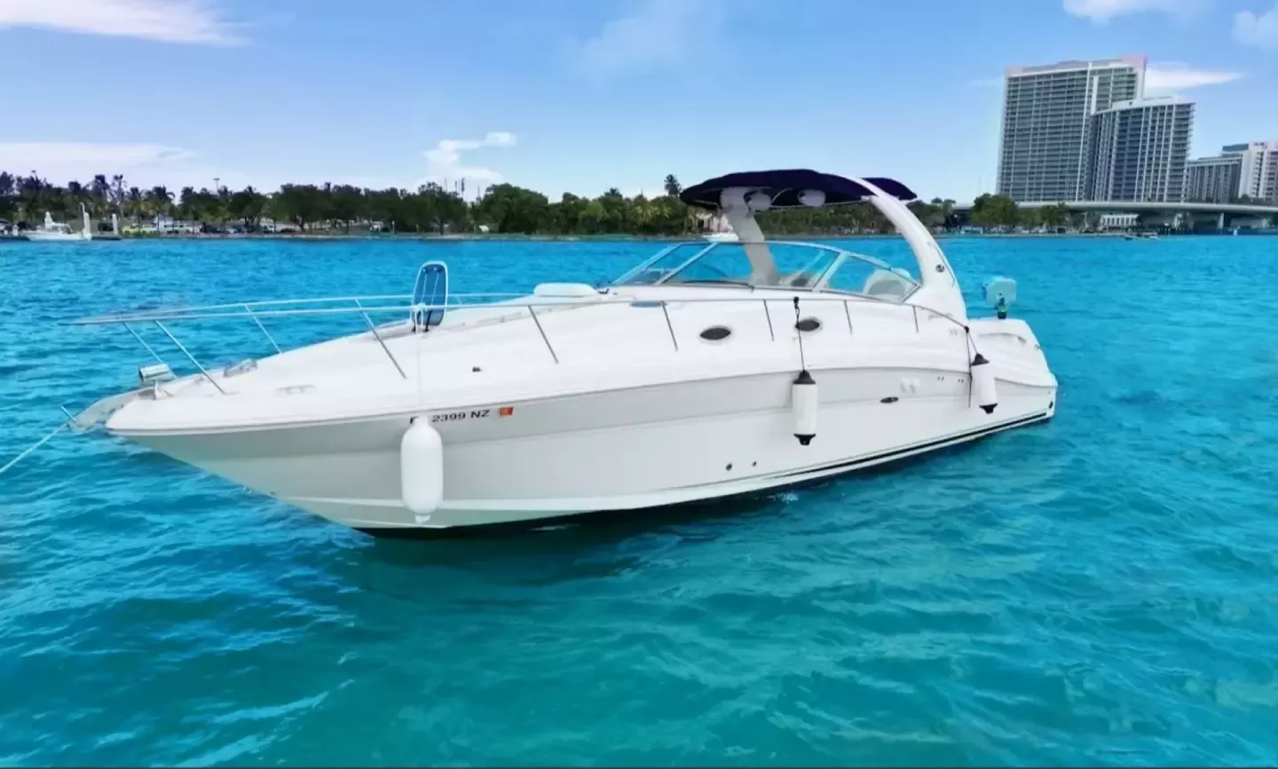 Sea Ray Sundancer 340 | La Dolce Vita