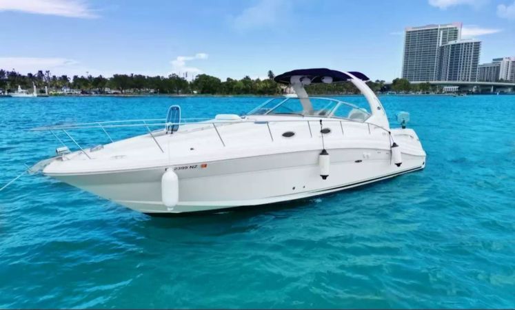 Sea Ray Sundancer 340 | La Dolce Vita
