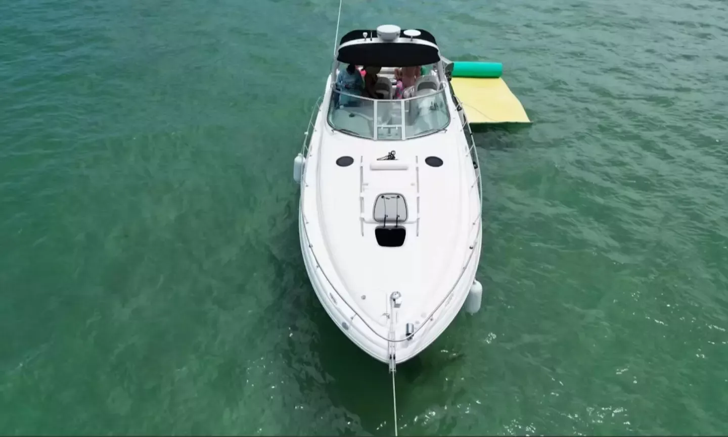 Sea Ray Sundancer 340 | La Dolce Vita