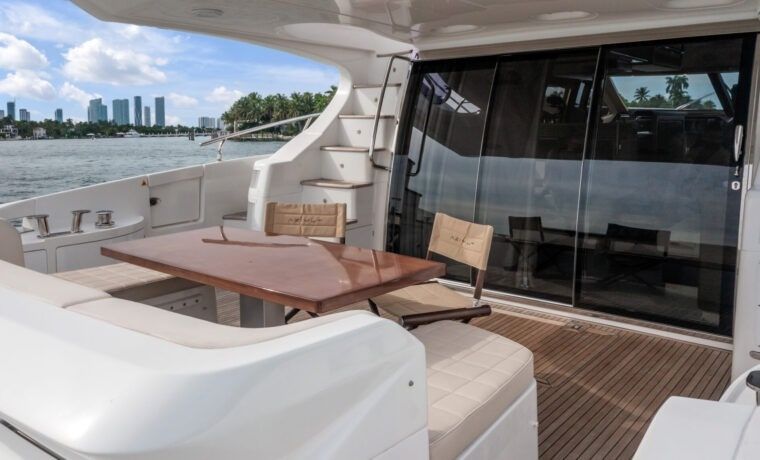 Azimut 64 Fly | Deon