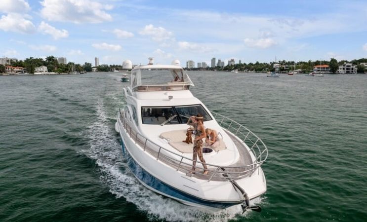Azimut 64 Fly | Deon
