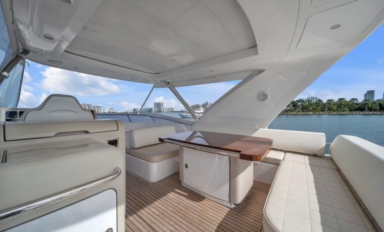 Azimut 64 Fly | Deon