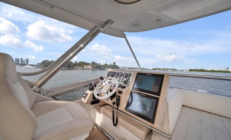 Azimut 64 Fly | Deon
