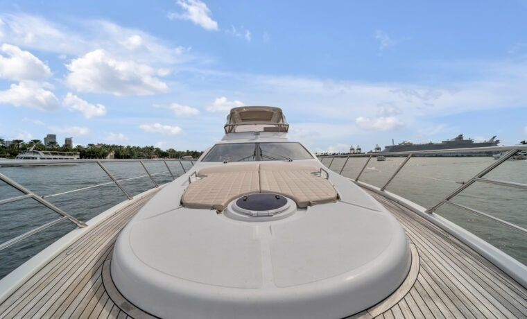 Azimut 64 Fly | Deon