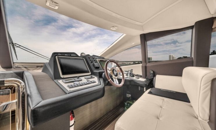 Azimut 64 Fly | Deon