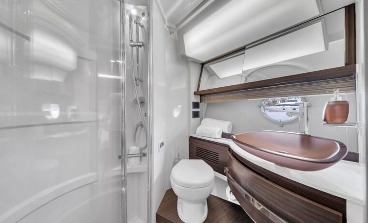 Azimut 64 Fly | Deon