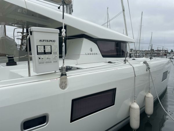 Lagoon 42 | Hullchal