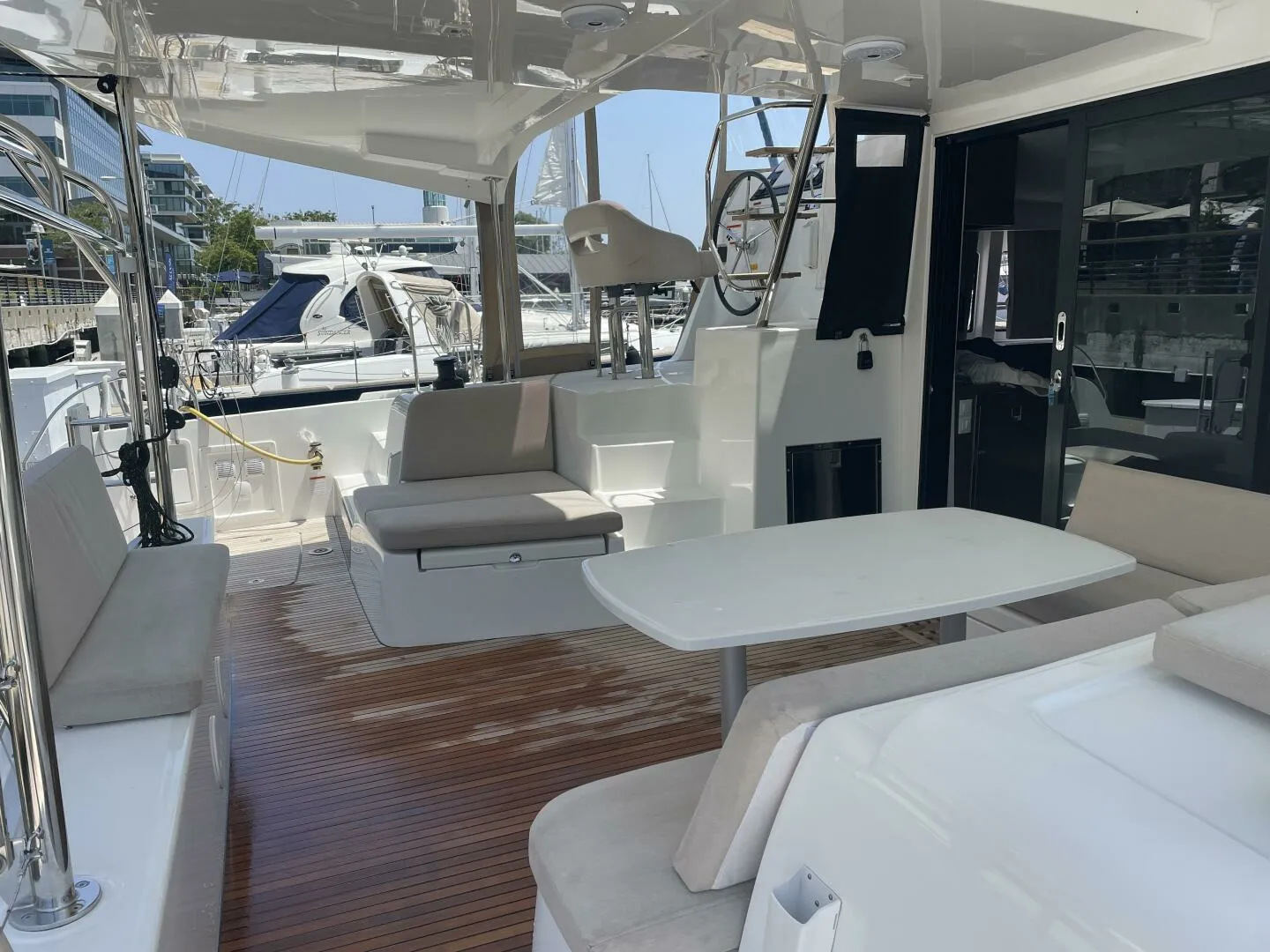 Lagoon 42 | Hullchal