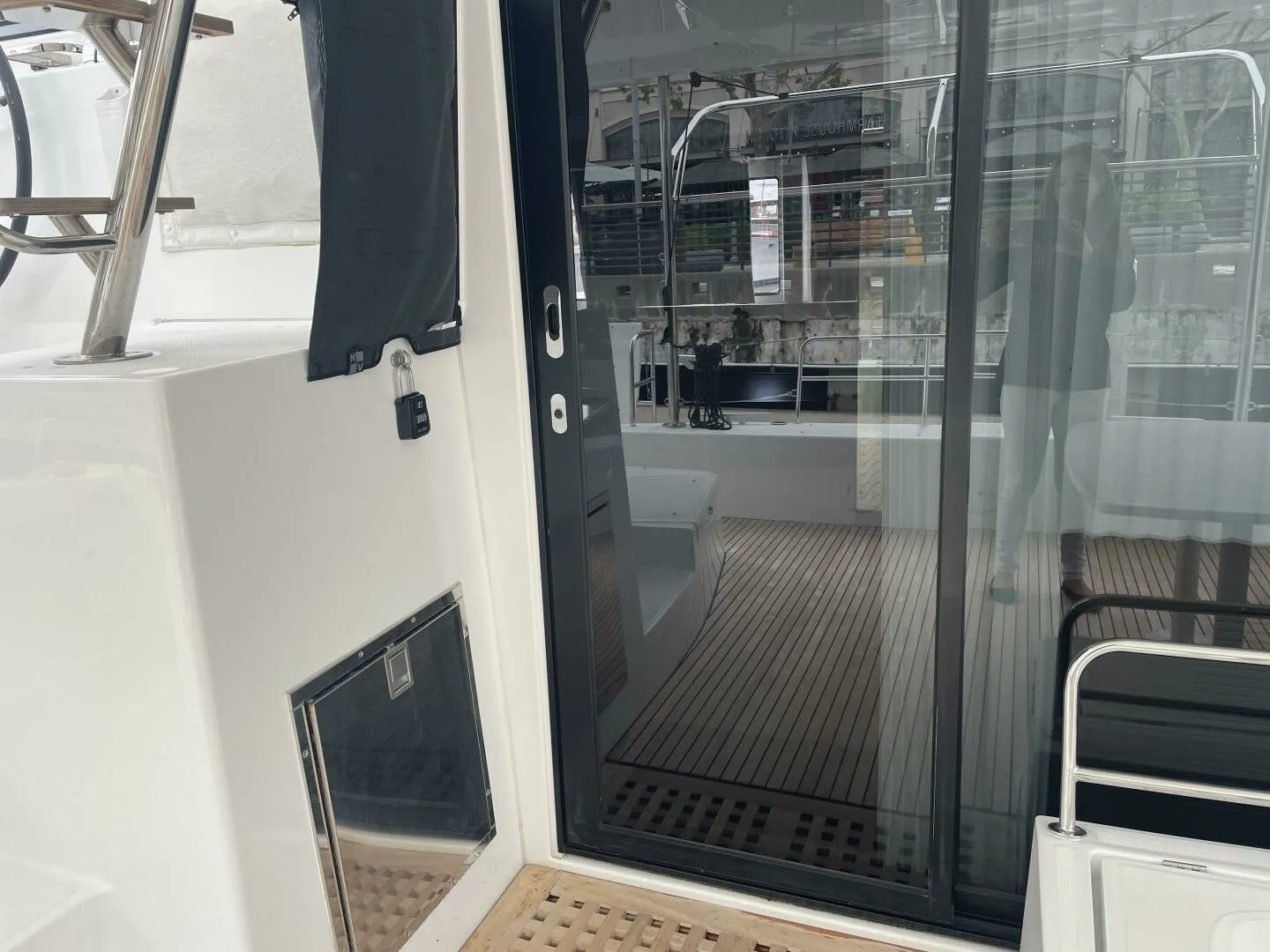 Lagoon 42 | Hullchal