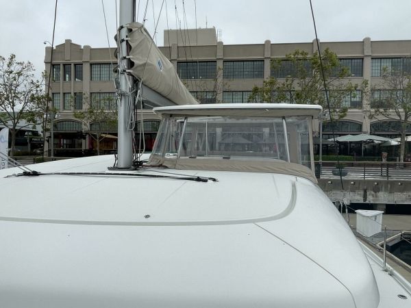 Lagoon 42 | Hullchal