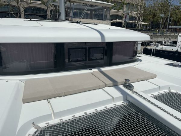 Lagoon 42 | Hullchal