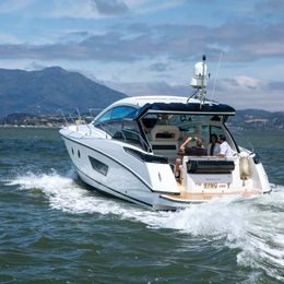 Beneteau Gran Turismo 40 | The King and I