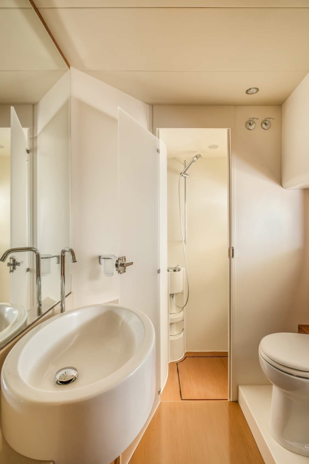 Ferretti 630 | Escape