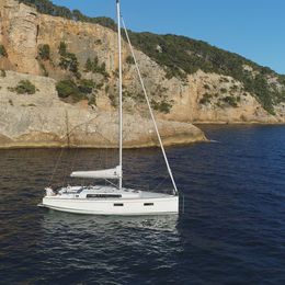 Beneteau Oceanis 38.1 | Into The Mystic