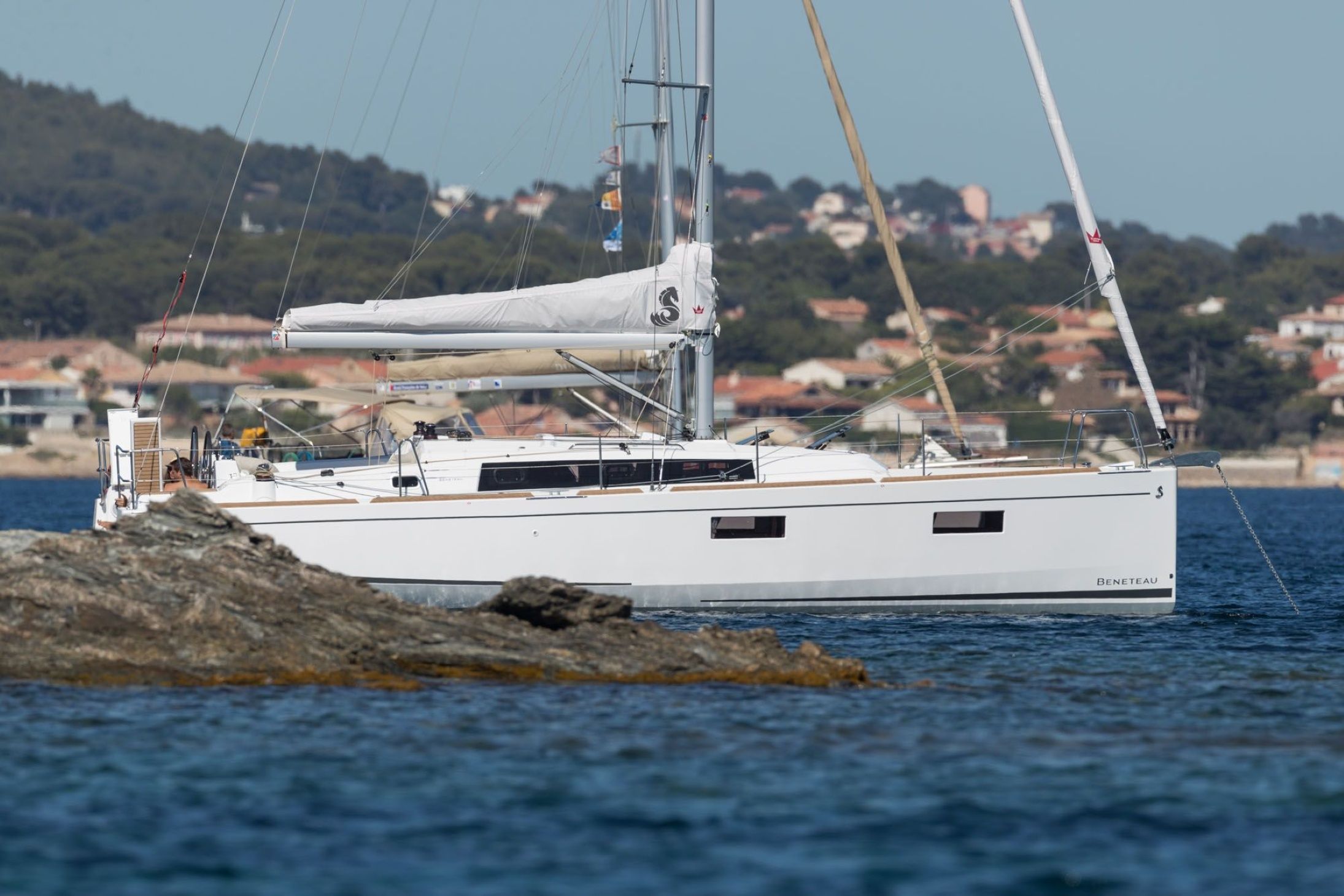 Beneteau Oceanis 38.1 | Into The Mystic