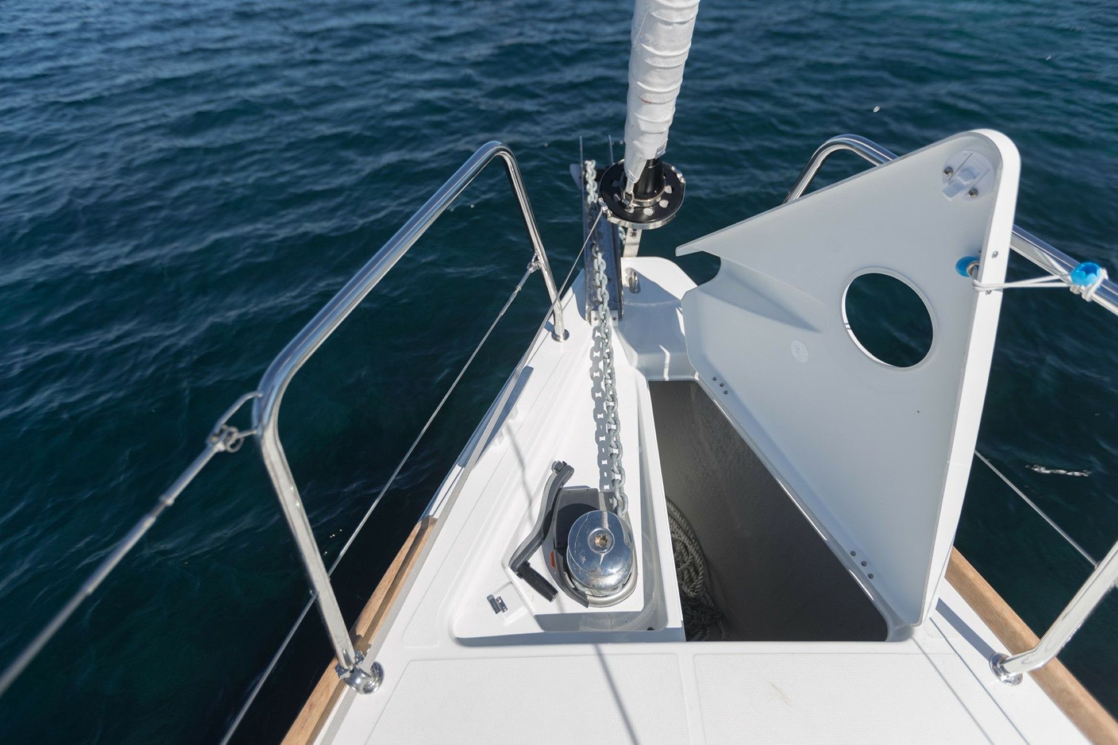 Beneteau Oceanis 38.1 | Into The Mystic
