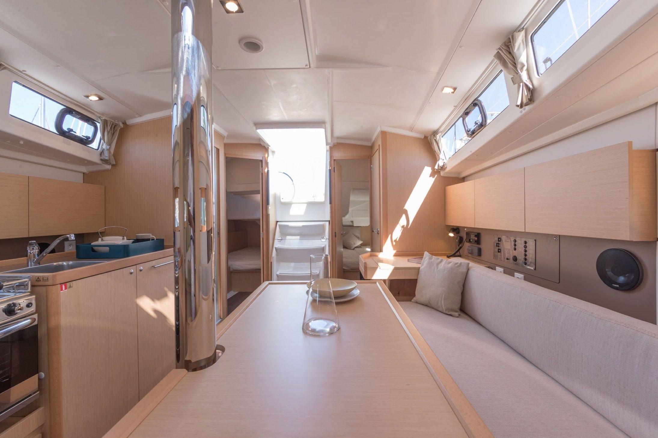 Beneteau Oceanis 38.1 | Into The Mystic