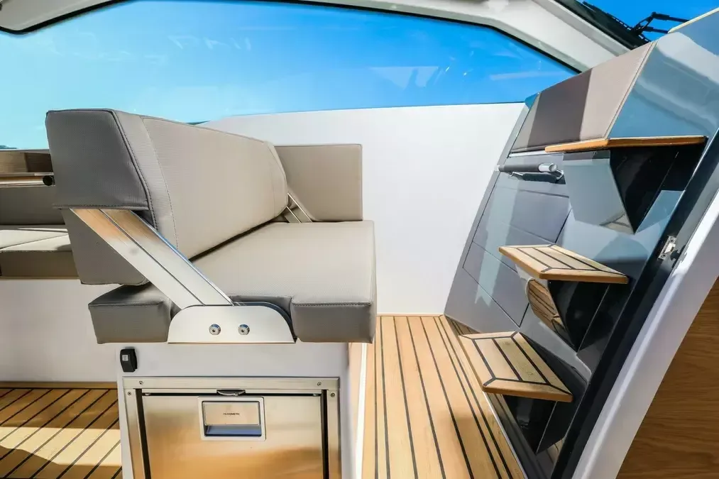 Flipper 900 ST | Monique