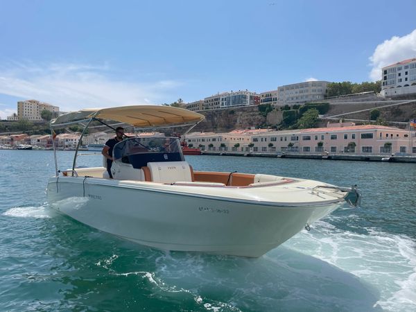 Invictus 270 | Thais