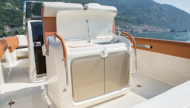 Invictus 270 | Thais