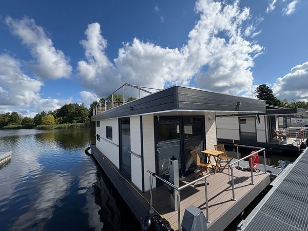 Mein Hausboot HB 05 | Sonnenschein