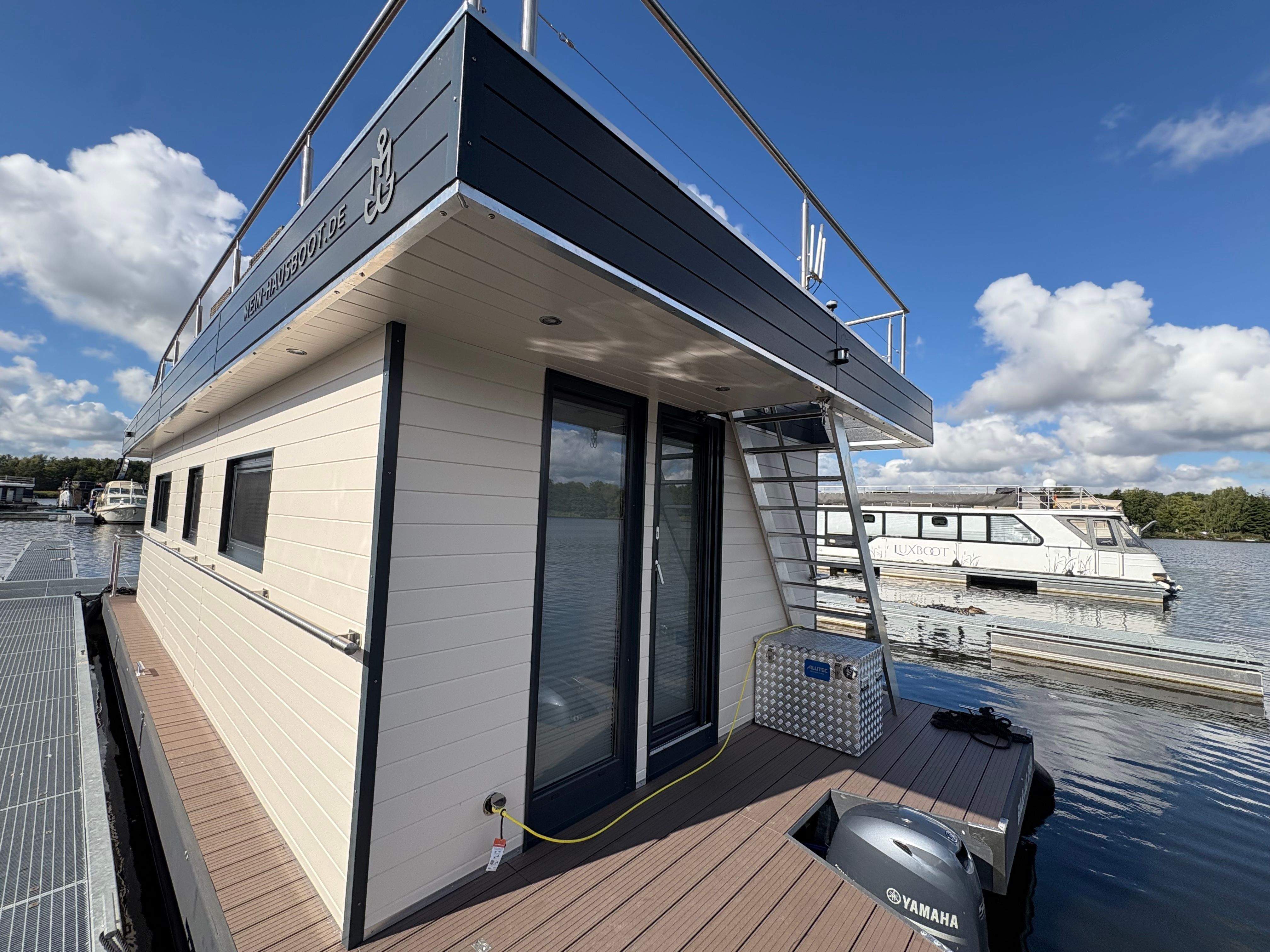 Mein Hausboot HB 05 | Sonnenschein