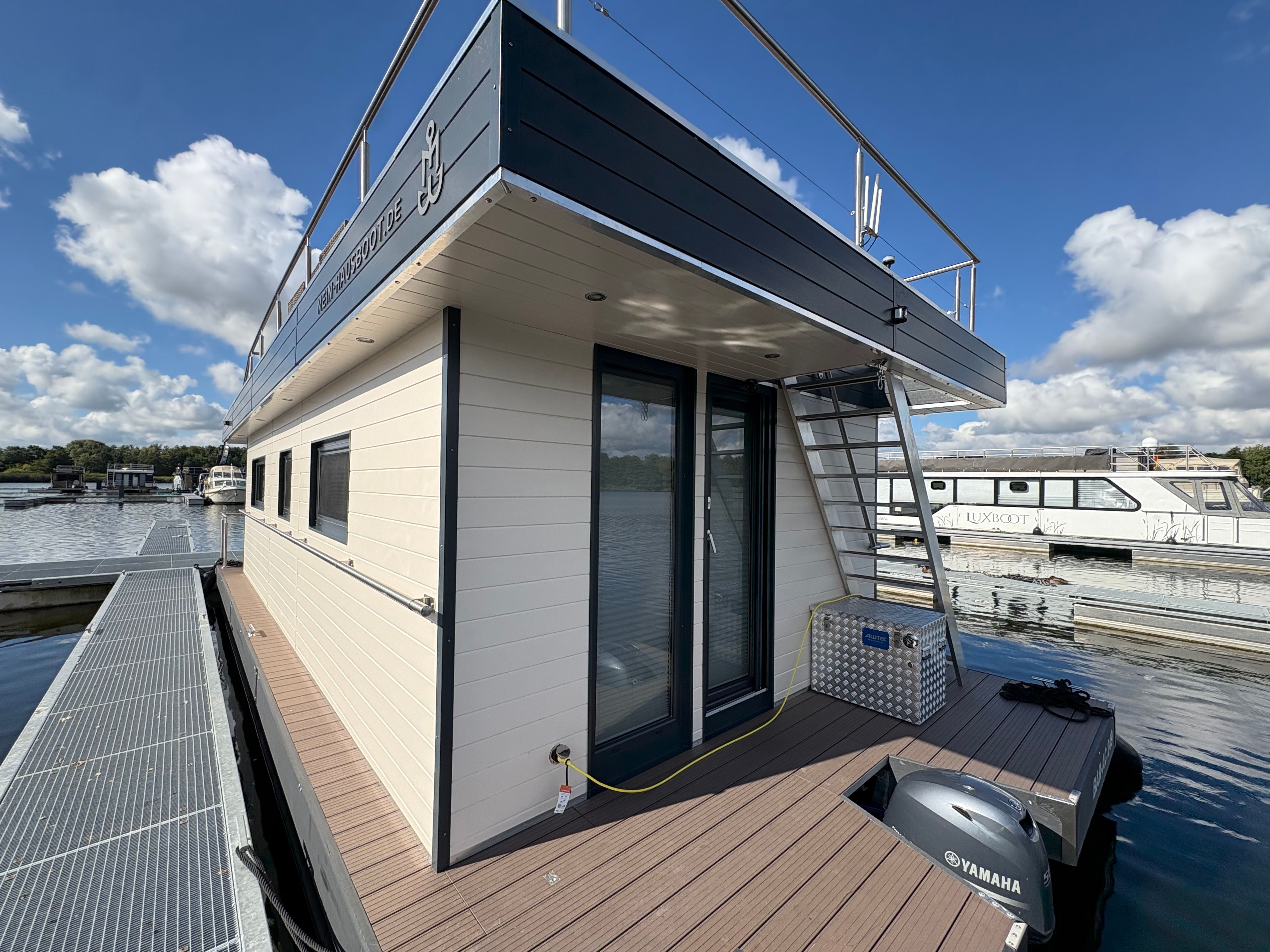 Mein Hausboot HB 05 | Sonnenschein