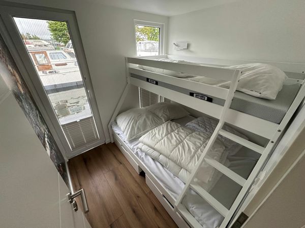 Mein Hausboot Luxury HB02 | Betty Lou