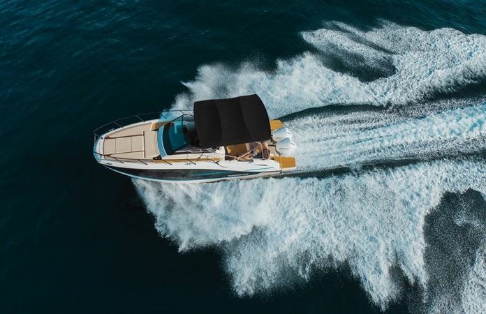 Quicksilver 875 | Atenea 1