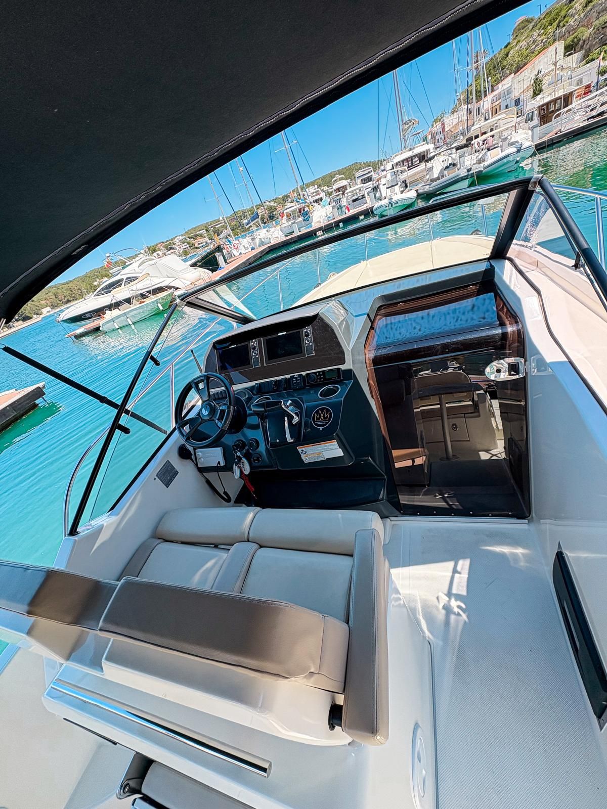 Quicksilver 875 | Atenea