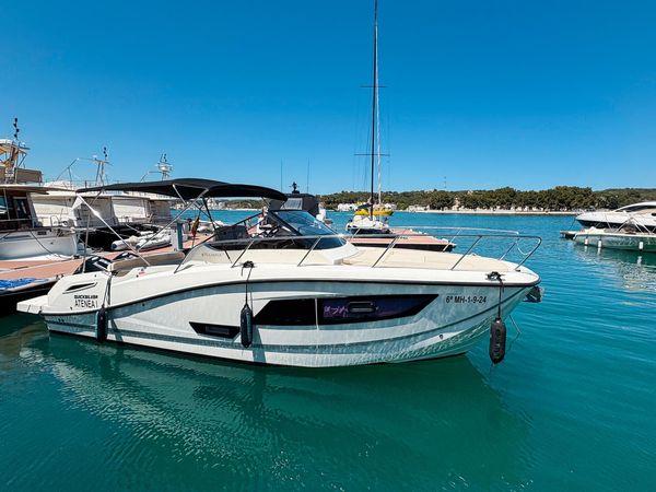 Quicksilver 875 | Atenea