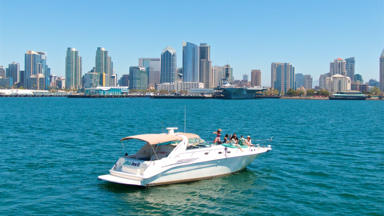 Sea Ray 450 | Miss Jen 2
