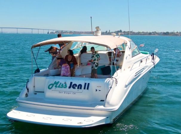 Sea Ray 450 | Miss Jen 2