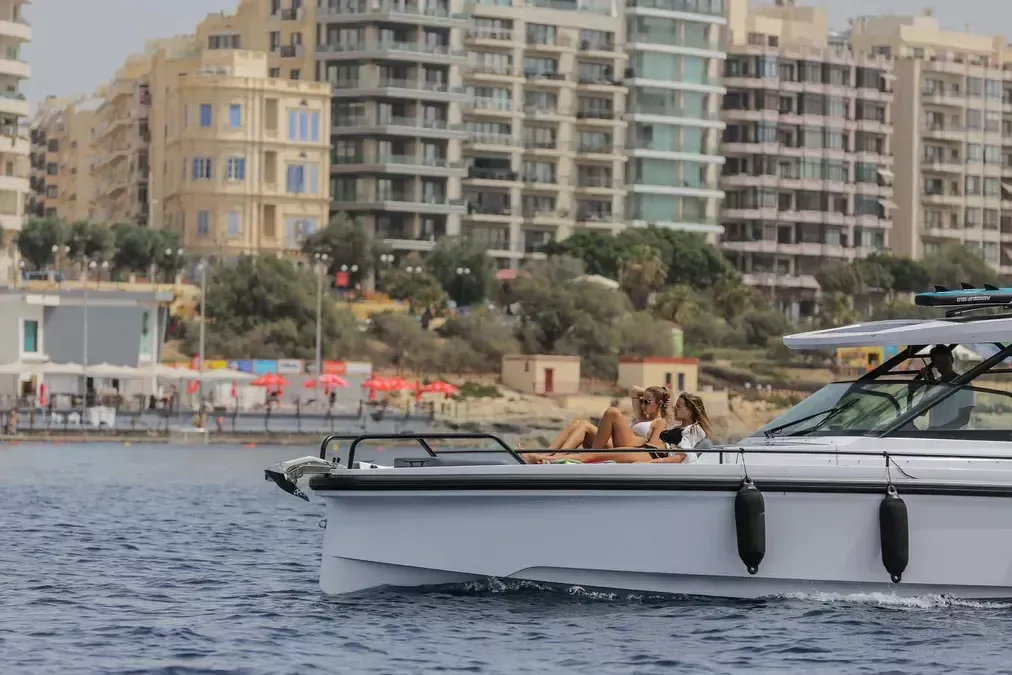 Axopar 37 Sun Top | King