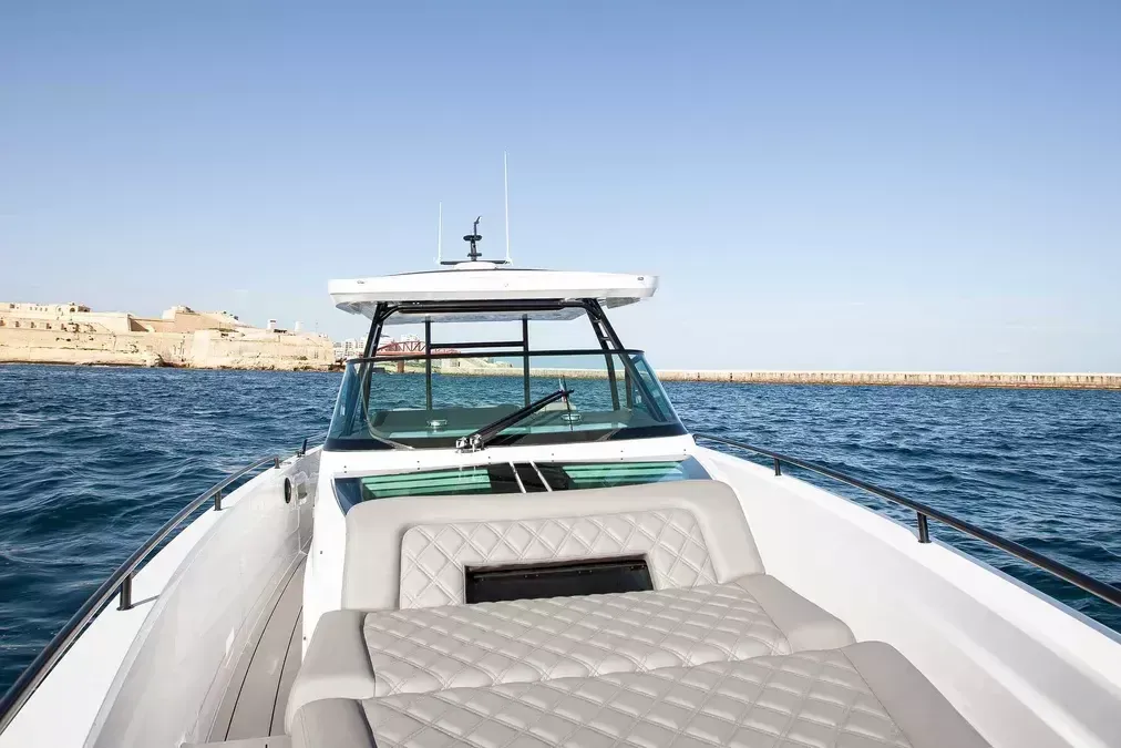 Axopar 37 Sun Top | King