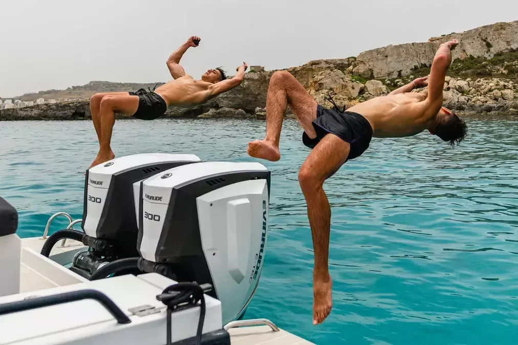 Axopar 37 Sun Top | King