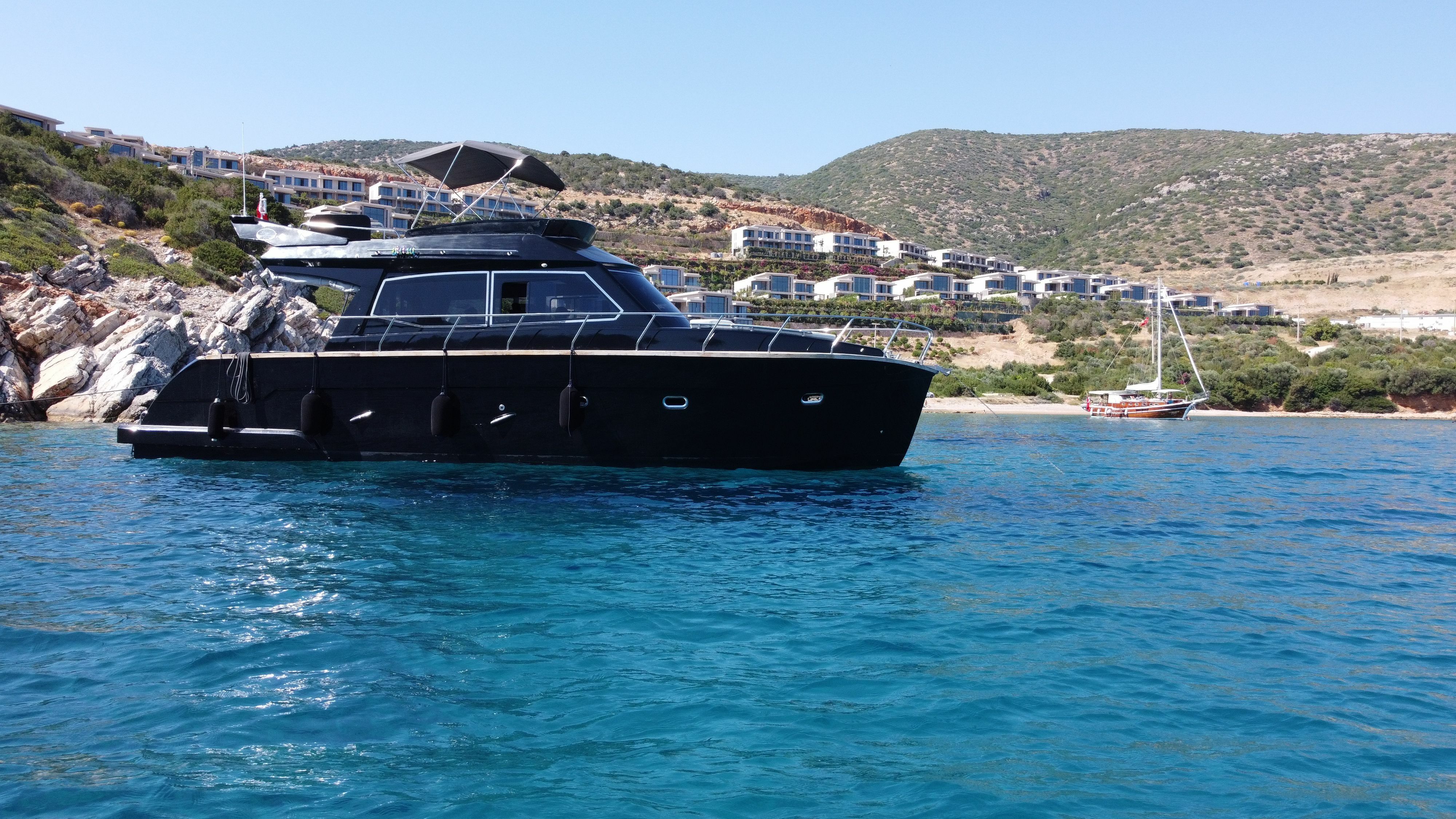 Custom Built 46 | Black