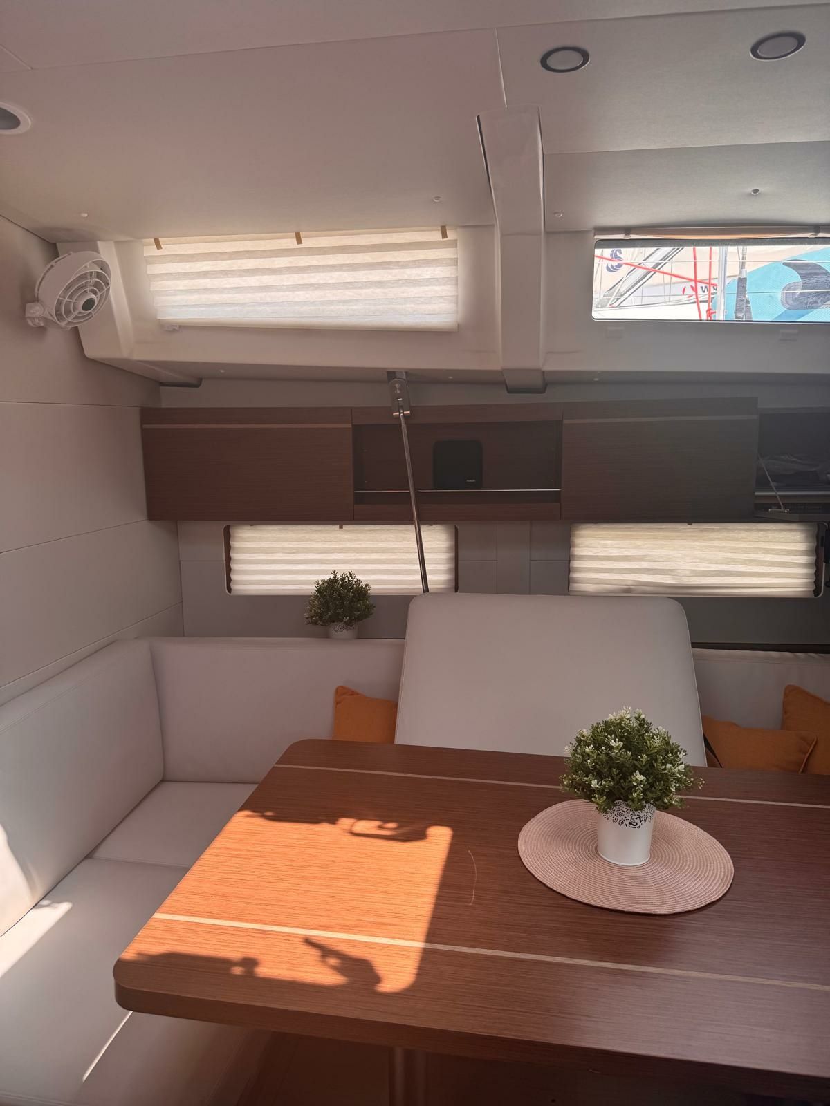 Beneteau Oceanis 46.1 | Tria